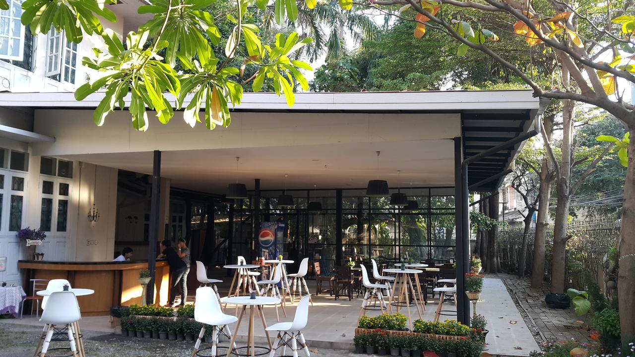 Coc Guest House & Hostel Chiang Mai Zewnętrze zdjęcie