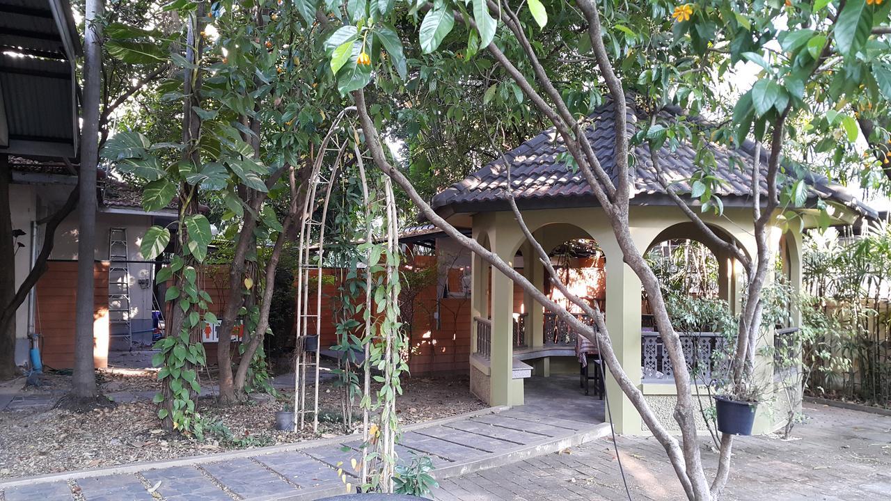Coc Guest House & Hostel Chiang Mai Zewnętrze zdjęcie