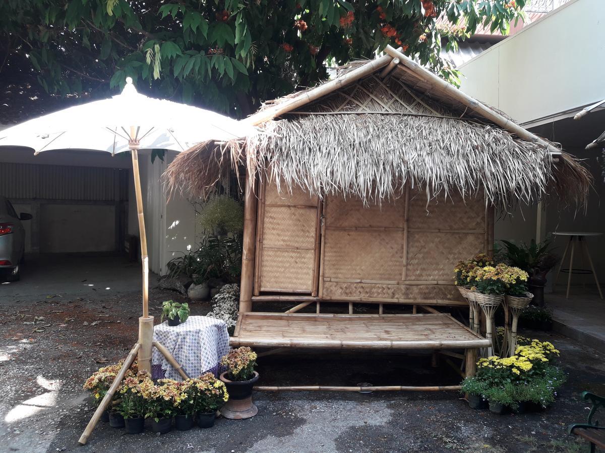 Coc Guest House & Hostel Chiang Mai Zewnętrze zdjęcie