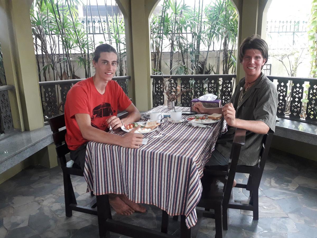 Coc Guest House & Hostel Chiang Mai Zewnętrze zdjęcie
