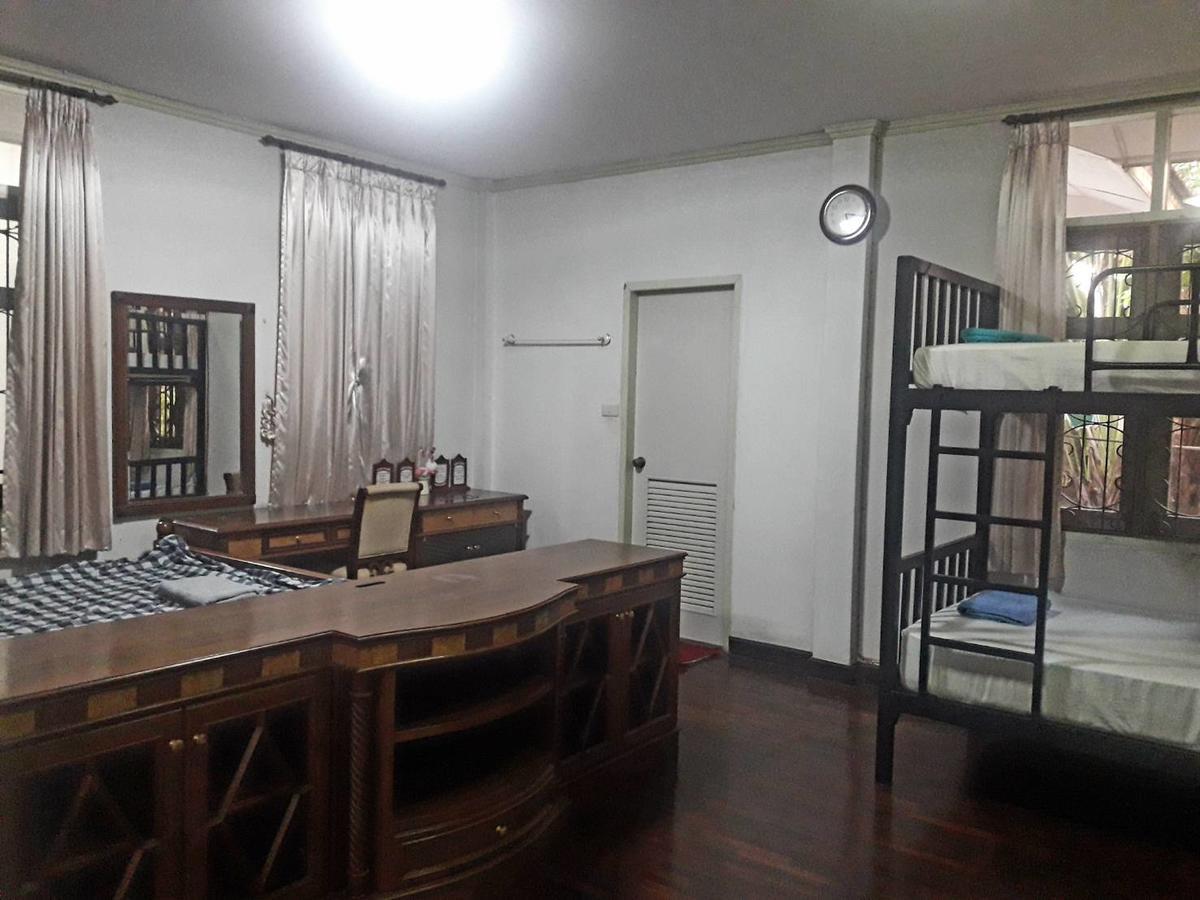 Coc Guest House & Hostel Chiang Mai Zewnętrze zdjęcie