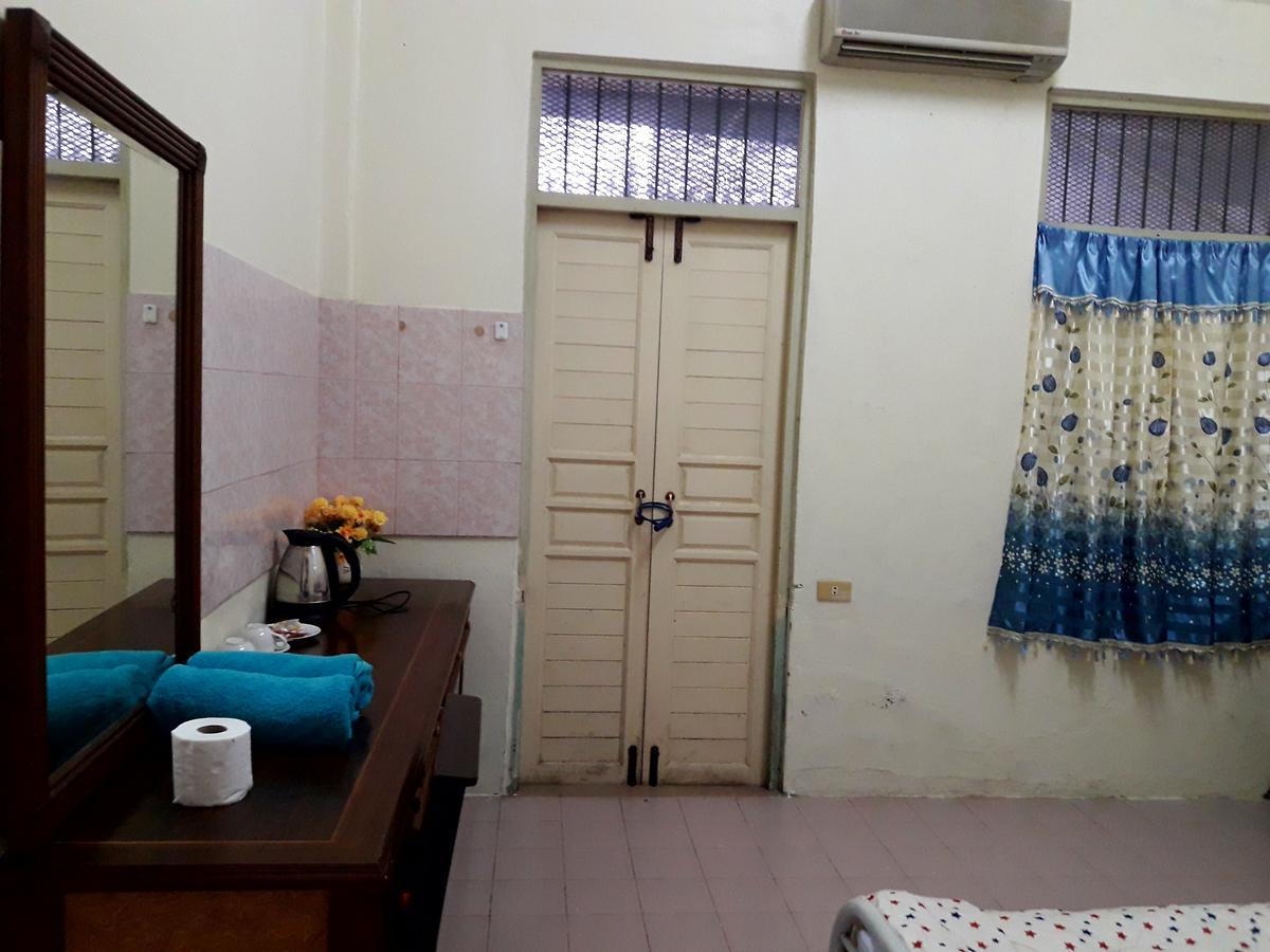 Coc Guest House & Hostel Chiang Mai Zewnętrze zdjęcie